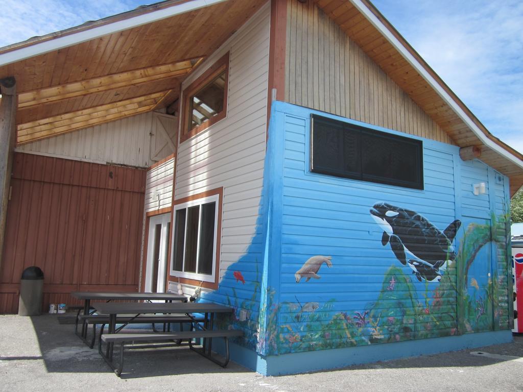 Oceanside Resort Powell River Exterior foto